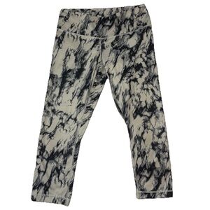Lululemon Black Beige Capri Leggings Size 6 Wunder Under Workout Pants Marbled